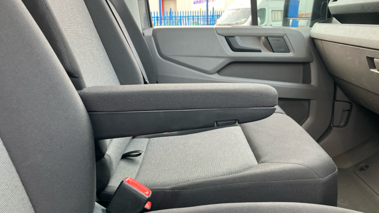 Volkswagen Crafter Cr35 Lwb Diesel 2.0 TDI 140PS Trendline High Roof Van Auto